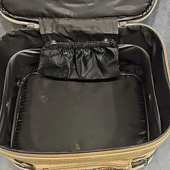 Vintage Makeup Train Equestrian Horses Travel - Picture 7 of 12